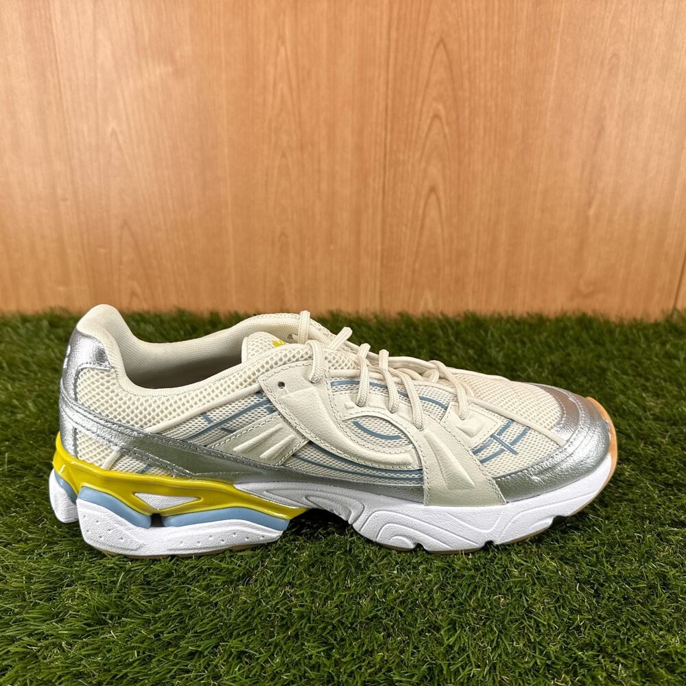 Under Armour UA Sola Stone White Yellow Shade 6005284-280 Men's Size 11.5 - Picture 7 of 8